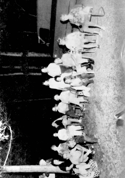 Melanie WIllkinson, Irvin & Vivian Evans, Ethel Albert, Nannie Honaker, Ferrell Evans, William & Hazel Hieronymus, Lisa Gay Evans, Helen Irven, Patricia Amburgey, Roger Irven, Hassel Evans, Jeanne Sellers, Nan Akers