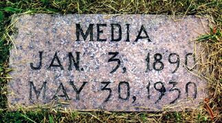 Almedia Smith gravestone.jpg